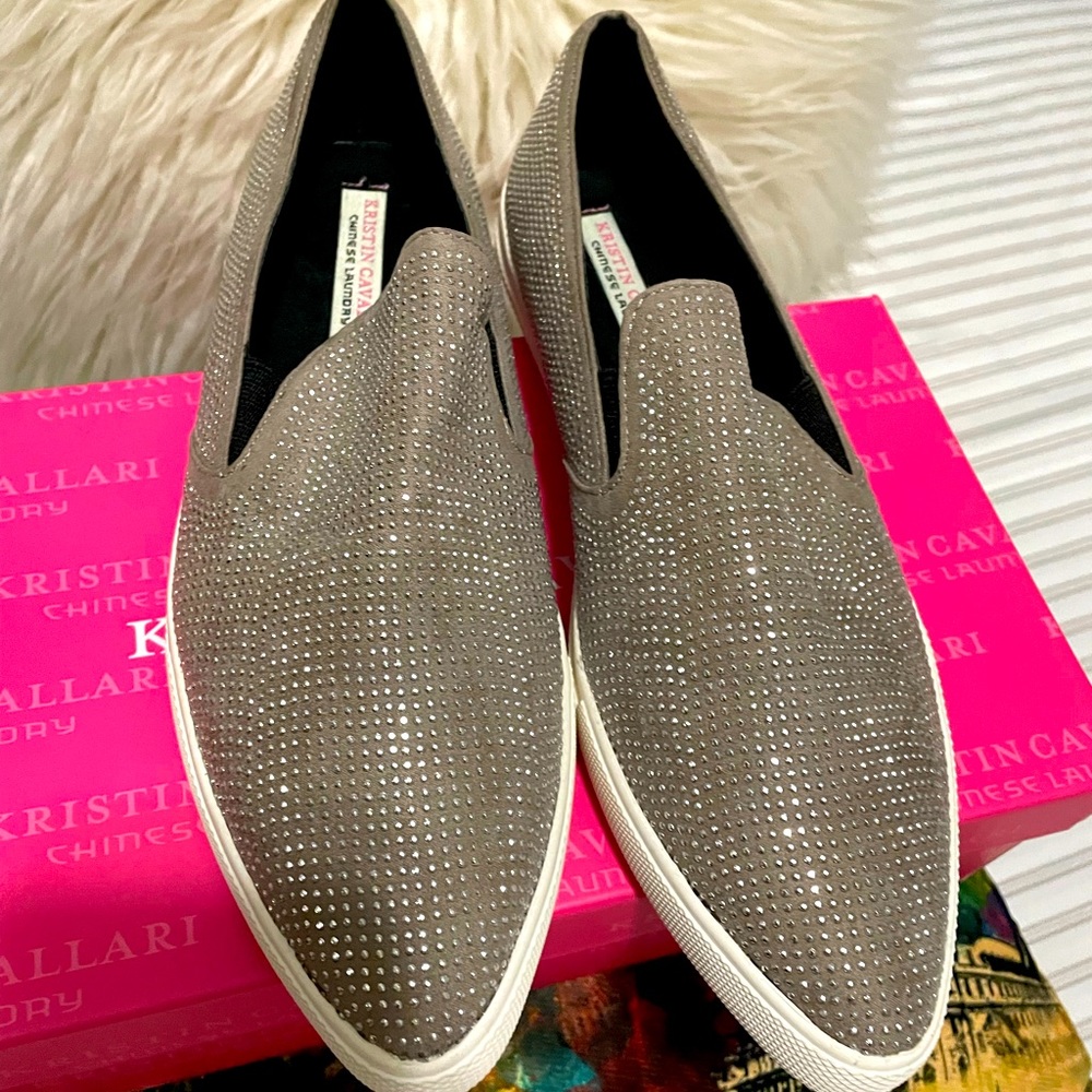 Size 9 - Picture 2 of 2